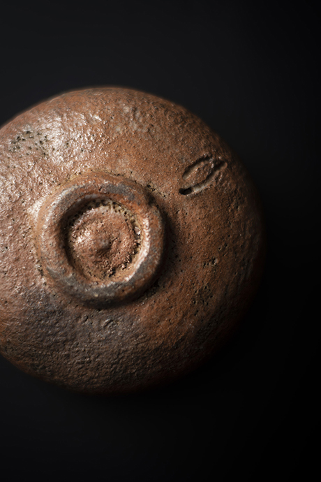 「21.　山田山庵　赤 長次郎写 / YAMADA Sanan　Tea bowl, Raku, Following the style of Chojiro」の写真　その2