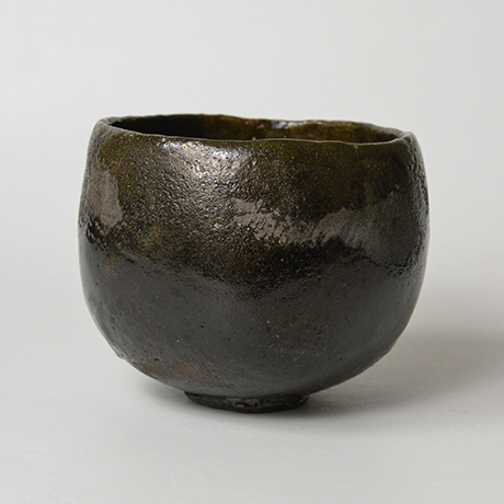 「18.　山田山庵　黒　「岩水」 / YAMADA Sanan　Tea bowl, Raku, “Iwa mizu”」の写真　その3