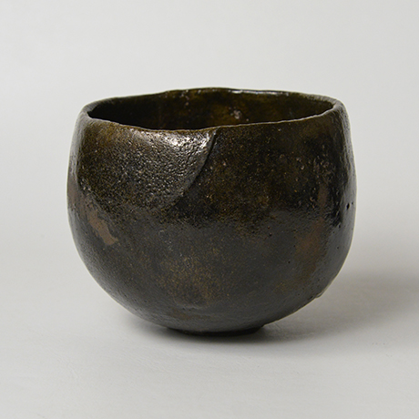 「18.　山田山庵　黒　「岩水」 / YAMADA Sanan　Tea bowl, Raku, “Iwa mizu”」の写真　その5