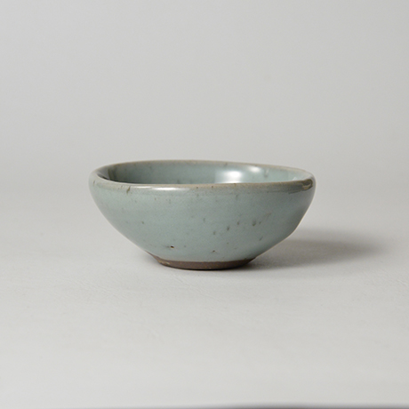 「No.4　青磁盃／Sake cup, celadon」の写真　その3