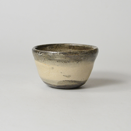 「No.80　 酒觴（呉須刷毛）／Sake cup (brush on blue)」の写真　その2