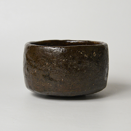 「9.　小森松菴　黒茶碗 金釉 / KOMORI Shoan　Black tea bowl, Gold glazed」の写真　その4