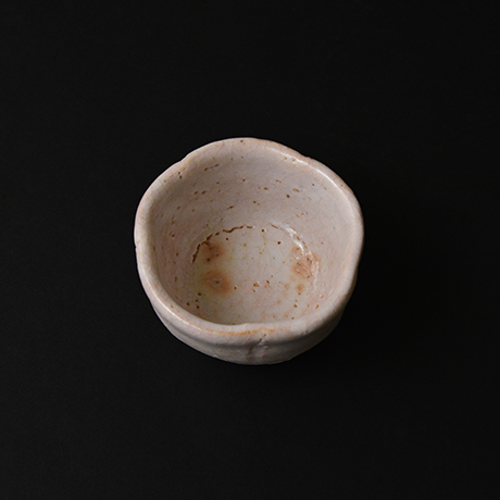 「20. 志野酒盃 / Sake cup, Shino」の写真　その4