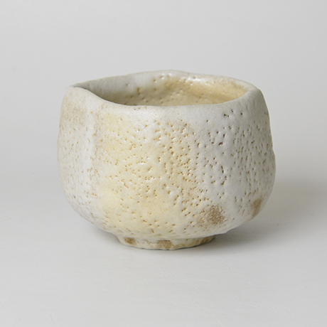 「No.1　白銀志野茶盌 / Tea bowl, Shirogane-shino」の写真　その2