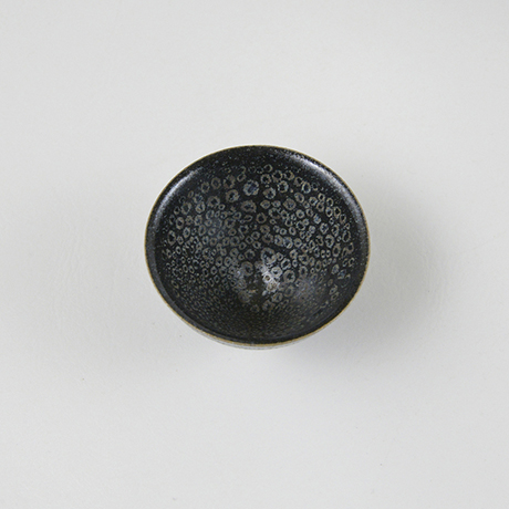 「18. 鉄耀盃 / Sake cup, Iron glaze」の写真　その2