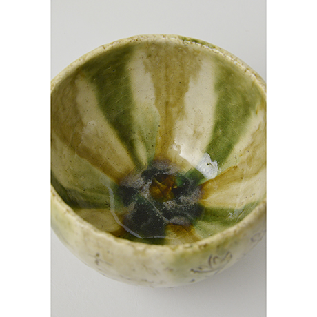 「No.2　硝子釉線刻文三彩茶碗 / Chawan, Sancai and Glass glaze with carving pattern」の写真　その6