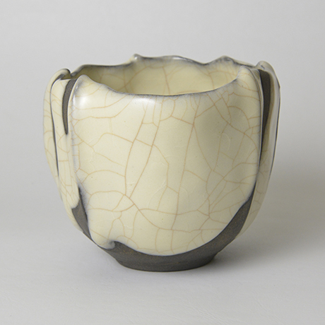 「No.1　象牙瓷茶盌 / Tea bowl, Ivory-colored glaze」の写真　その2